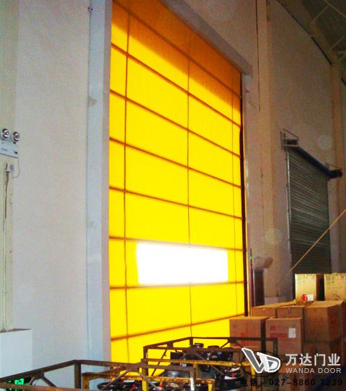 庐阳工厂堆积门
